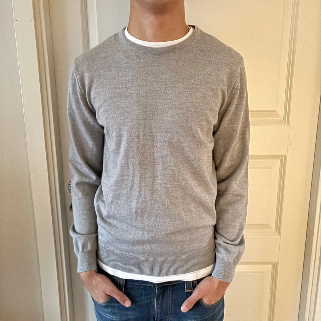 Grå stickad tröja från Stenströms