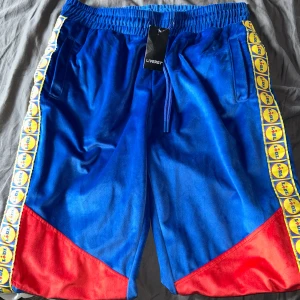 oanvända lidl byxor - nya lidl byxor med lappen kvar, finns även matchande tröja att köpa till