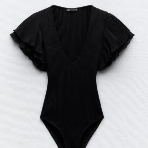 Body - Body från Zara. Nyskick