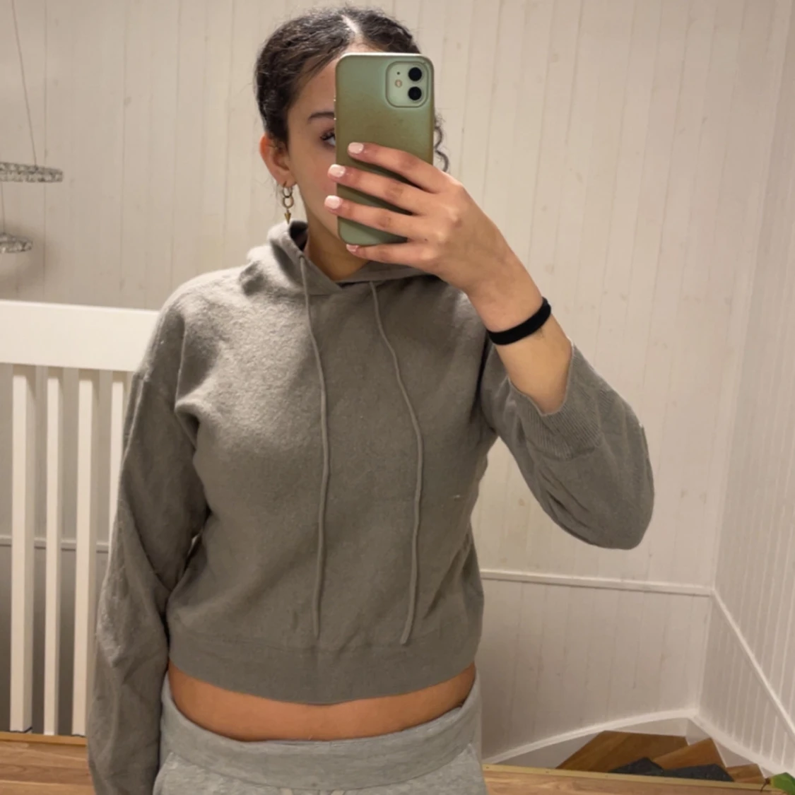 Grå kashmir hoodie - 1