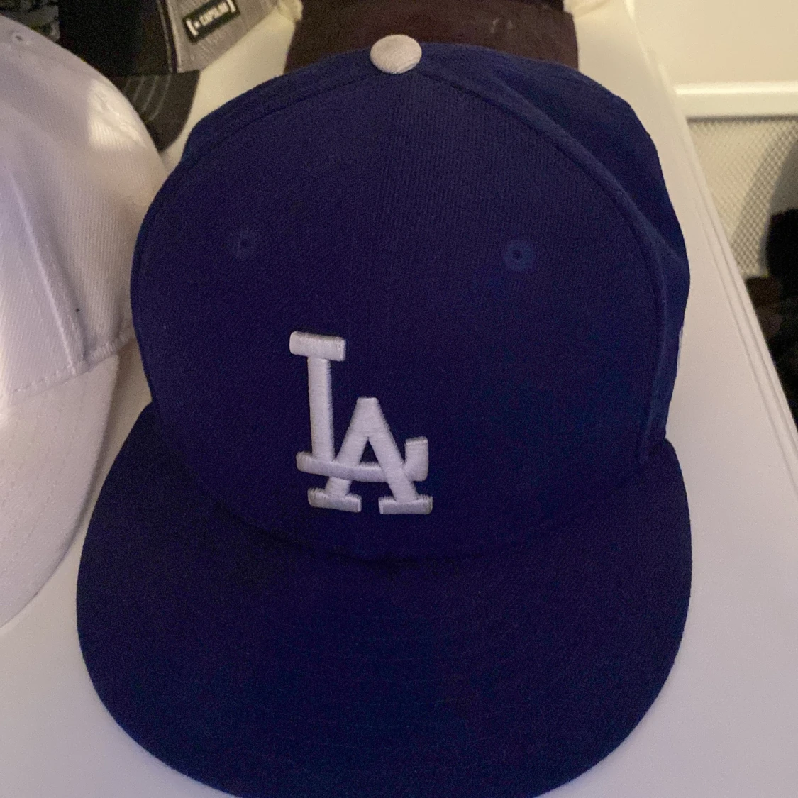 Blå keps med LA-logga