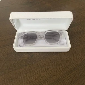 Chimi 04 Clear - Chimi 04 Clear. Oanvända, nya. Kommer i påse, fodral tillkommer ej. Nypris: 1350kr