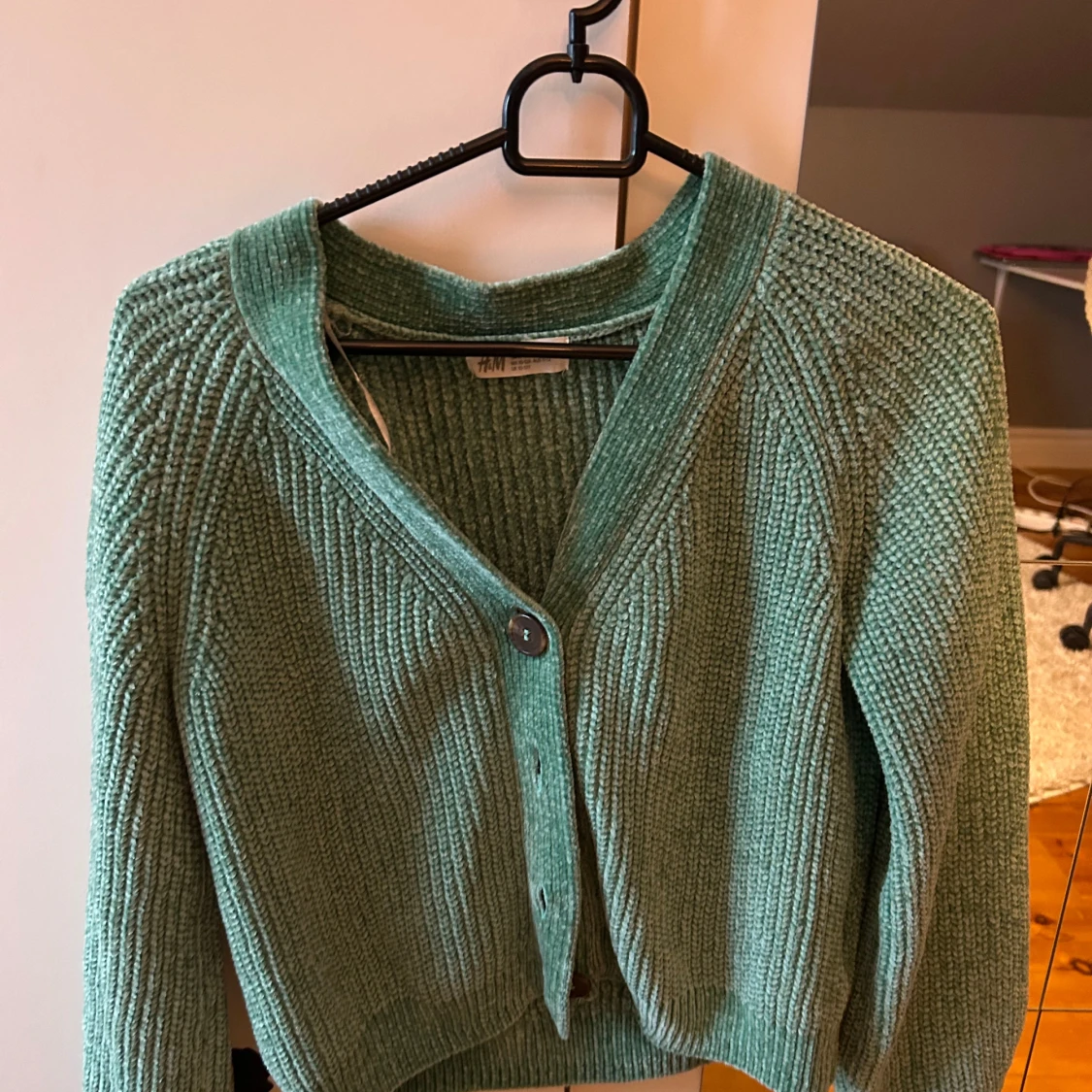 Grön stickad kofta från H&M - 1