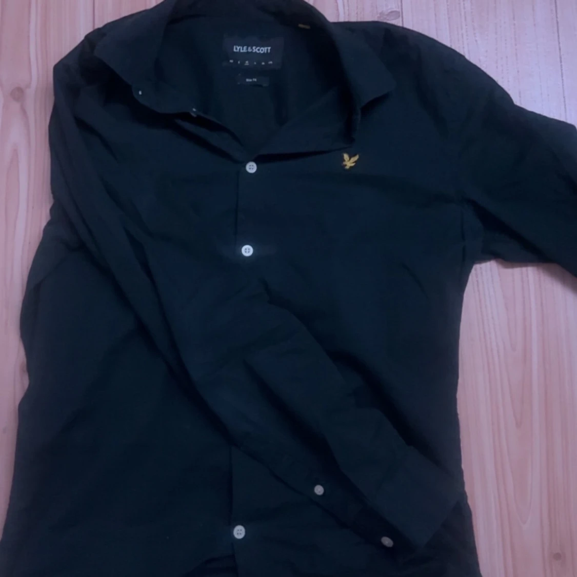 Svart skjorta från Lyle & Scott