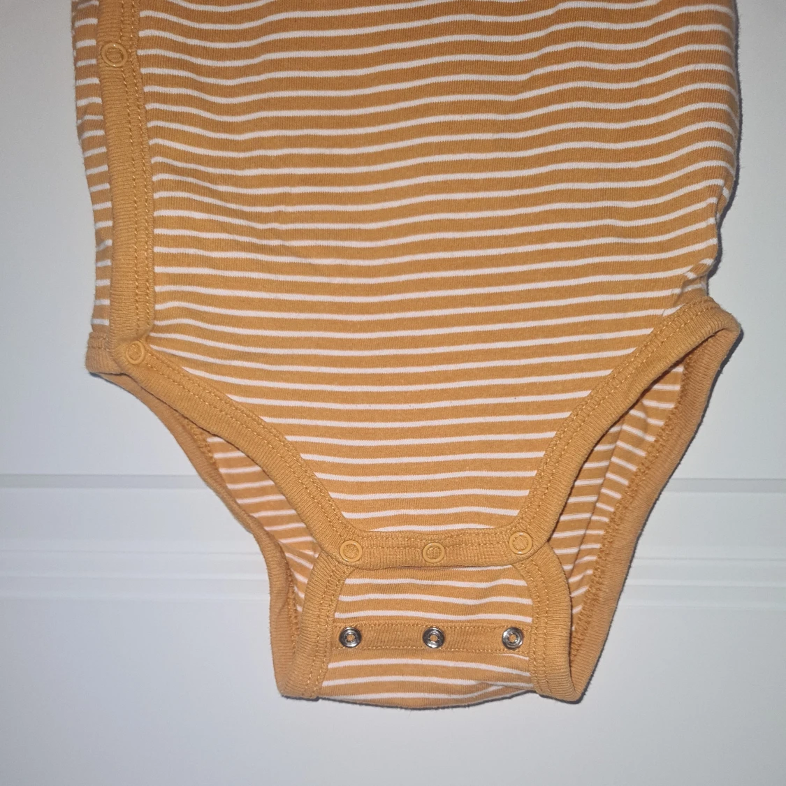 Randig omlottbody med björnficka från Lindex - 4