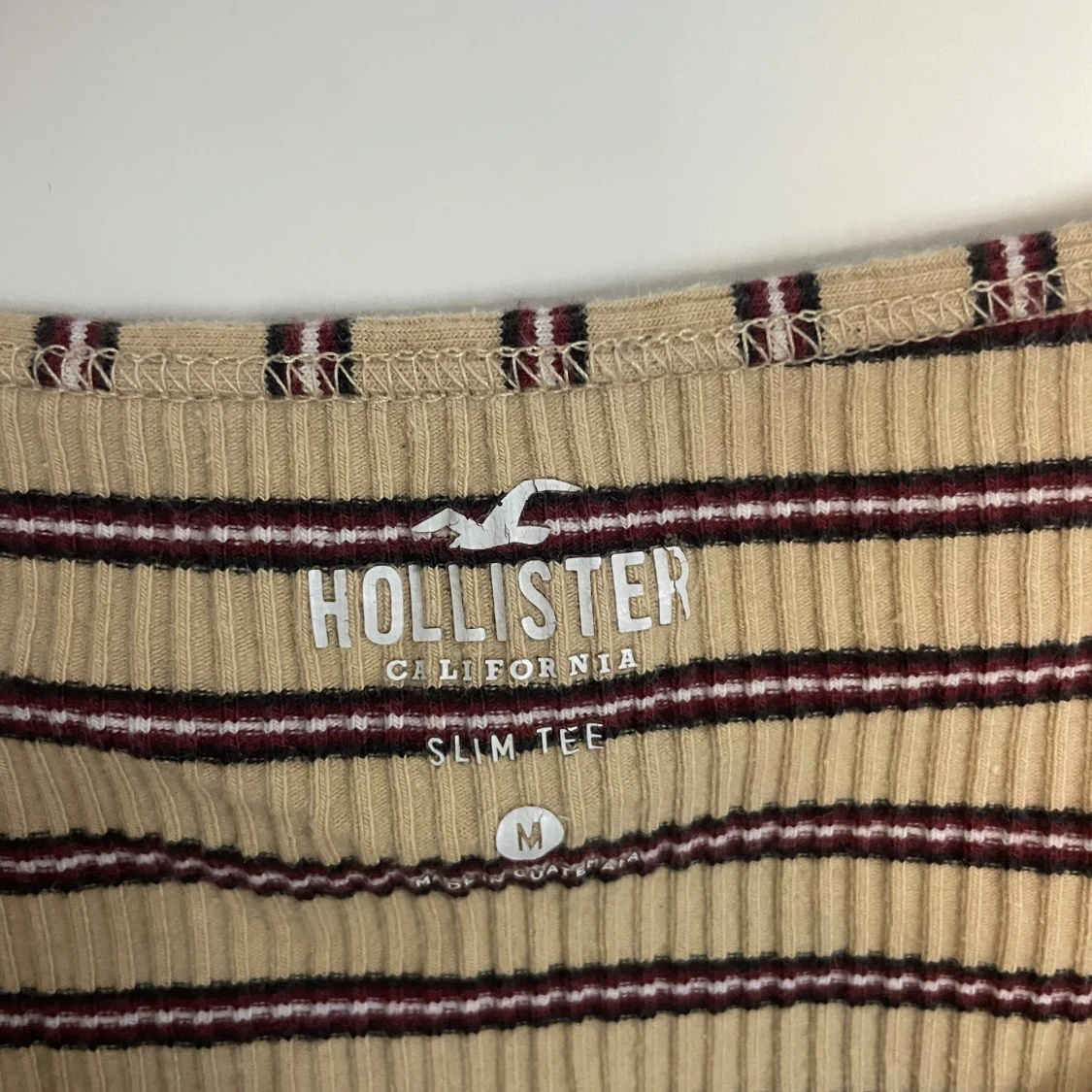 Randig ribbad topp från Hollister - 2