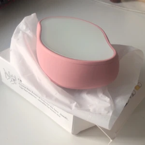 Crystal Hair Removal - Säljer en rosa Crystal Hair Removal. Använd max 4 gånger. Köpte för ca 2 år sedan!