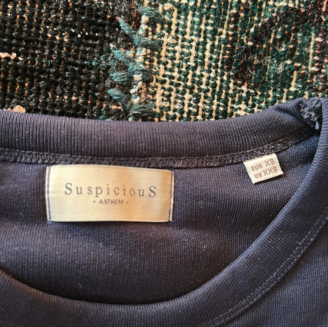 Mörkblå tröja från Suspicious Antwerp - 1
