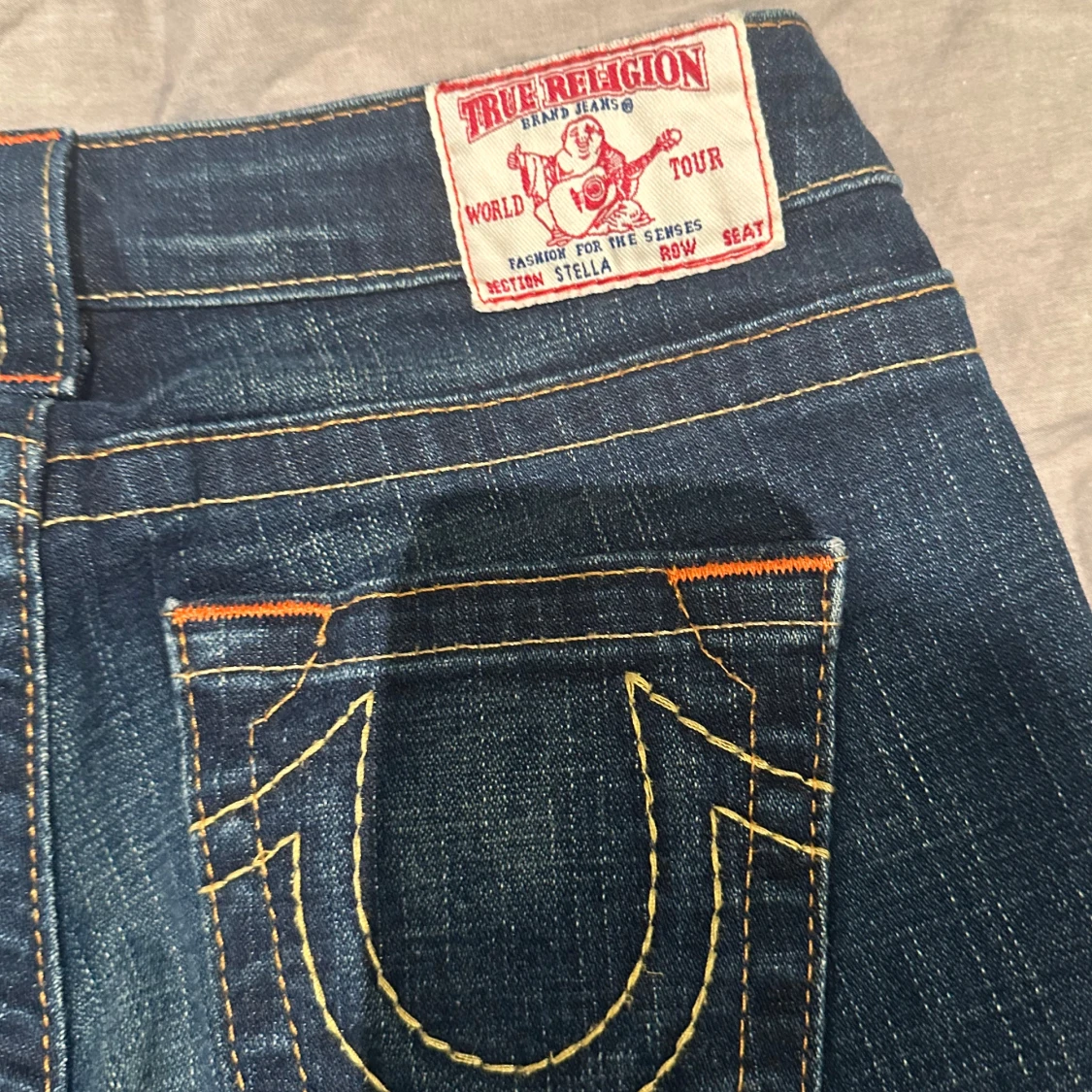 Mörkblå jeans från True Religion - 2