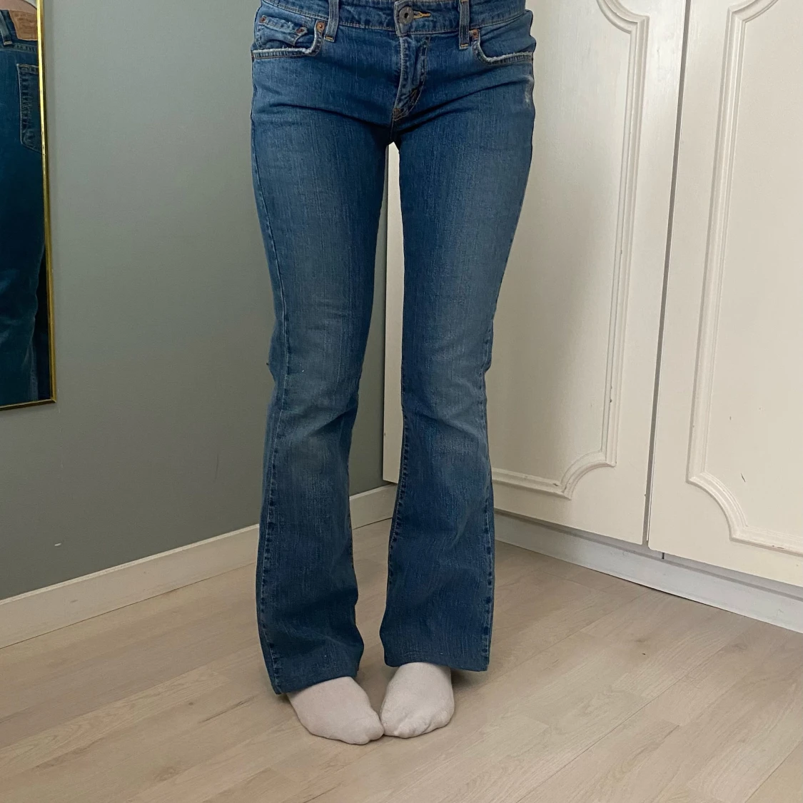 Blå bootcut Levi’s jeans