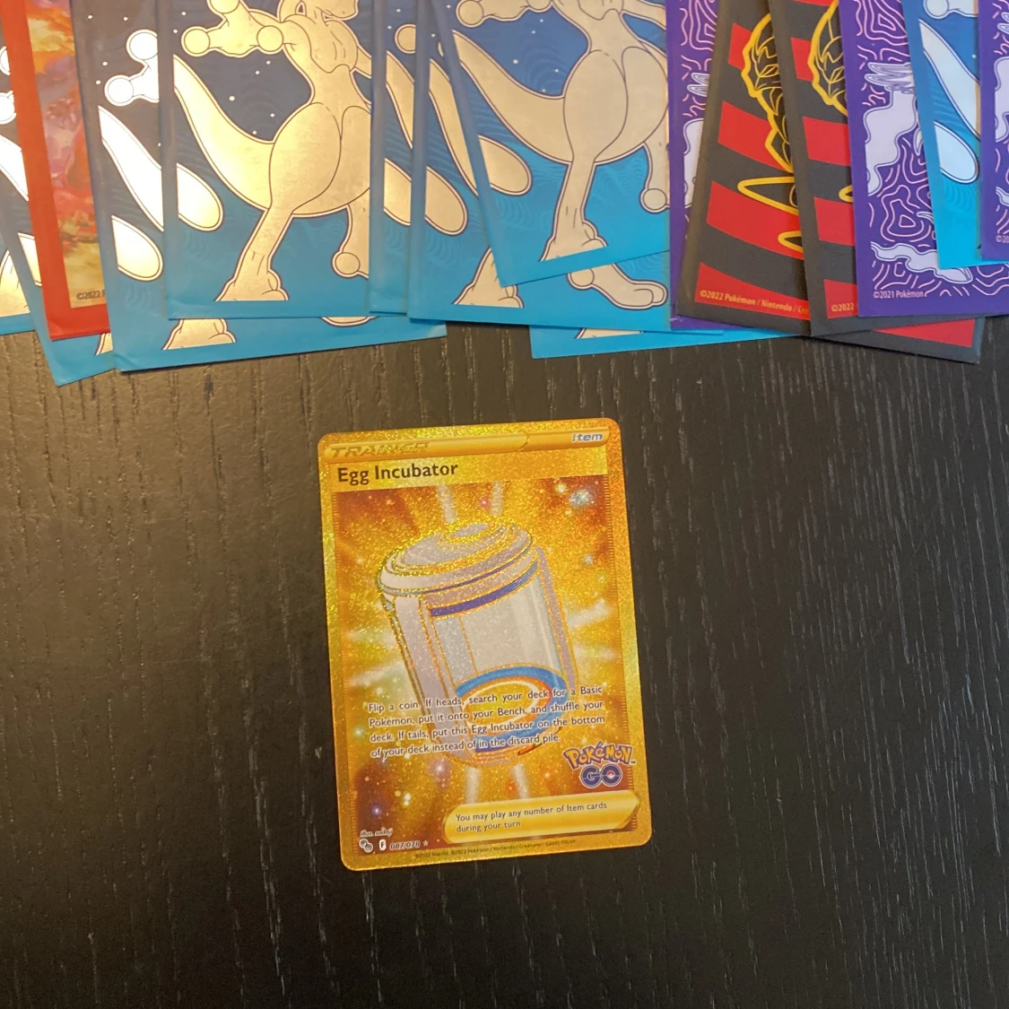 Pokémonkort: Melmetal VMAX, Mewtwo V, Egg Incubator, Mew VMAX - 2