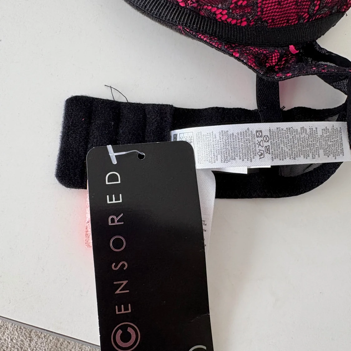 Svart och röd push-up bh från Censored - 1