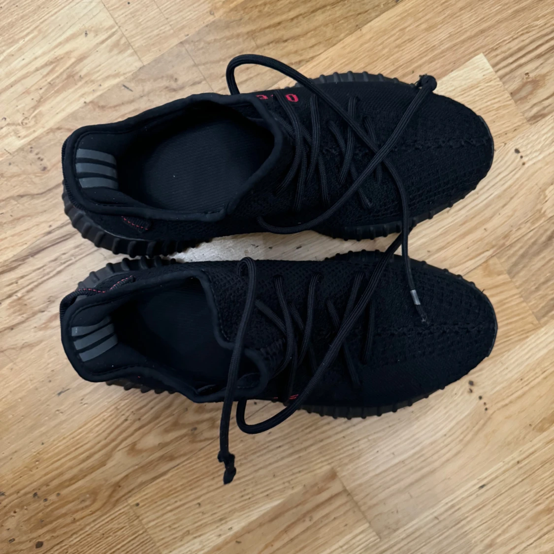 yeezy 350 v2 black and red - 1
