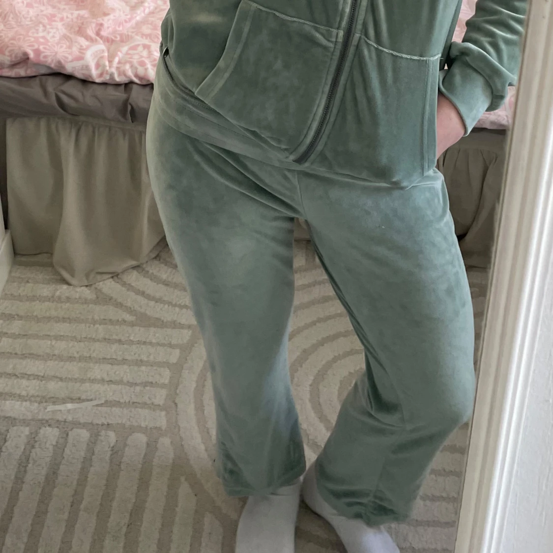 Gröna mjukisbyxor från Zink - 1