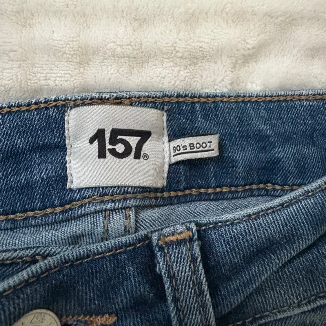 Blå bootcut jeans  - 2