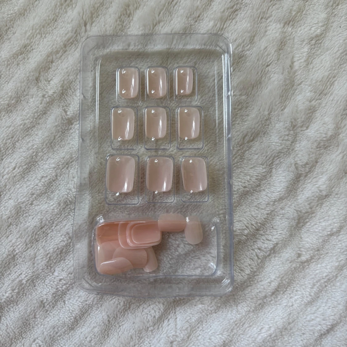 Beige lösnaglar  - 1