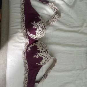 Lila bh från Intimissimi - Superfin lila bh från Intimissim