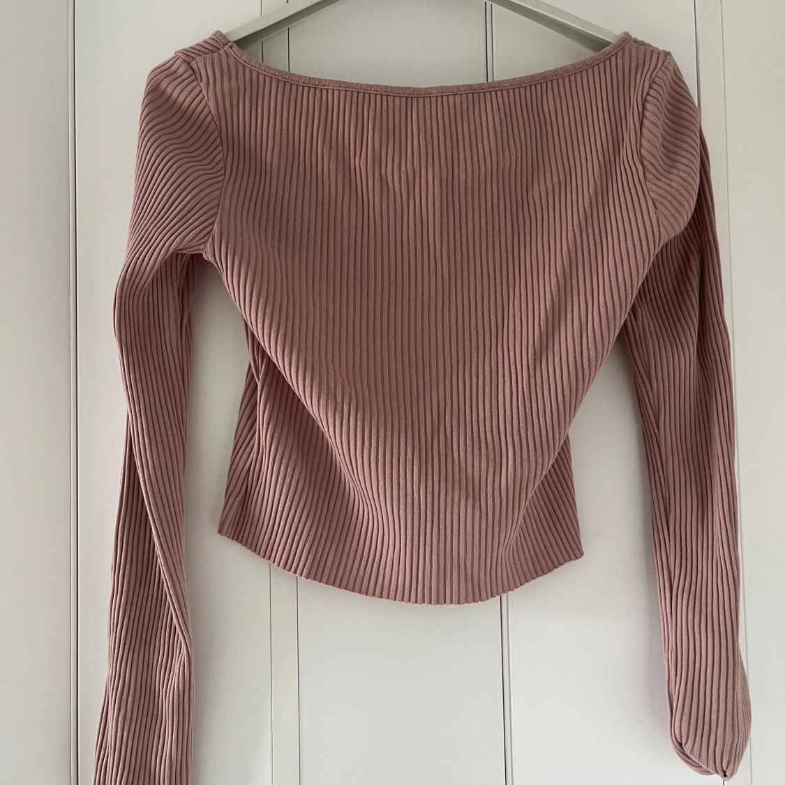 Rosa ribbad långärmad topp H&M - 1