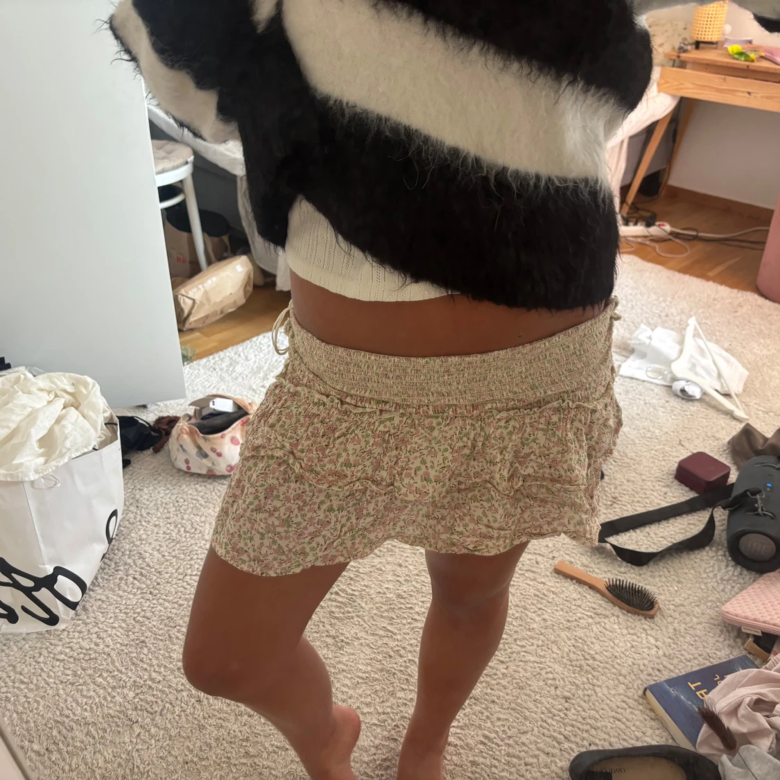 Blommig volangkjol med smock - 1