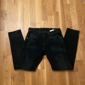 replay anbass  - Säljer den populära replay anbass modellen för endast 349 kr men priset är inte hugget i sten. Färgen är mörkblå. Skriv gärna om du har några frågor🤗