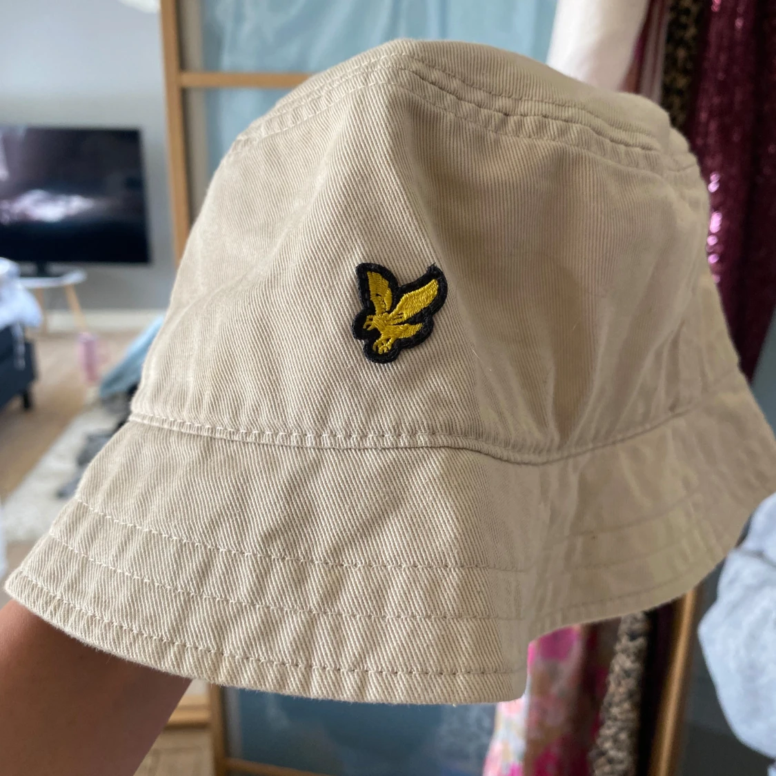 Beige bucket hat från Lyle & Scott - 3