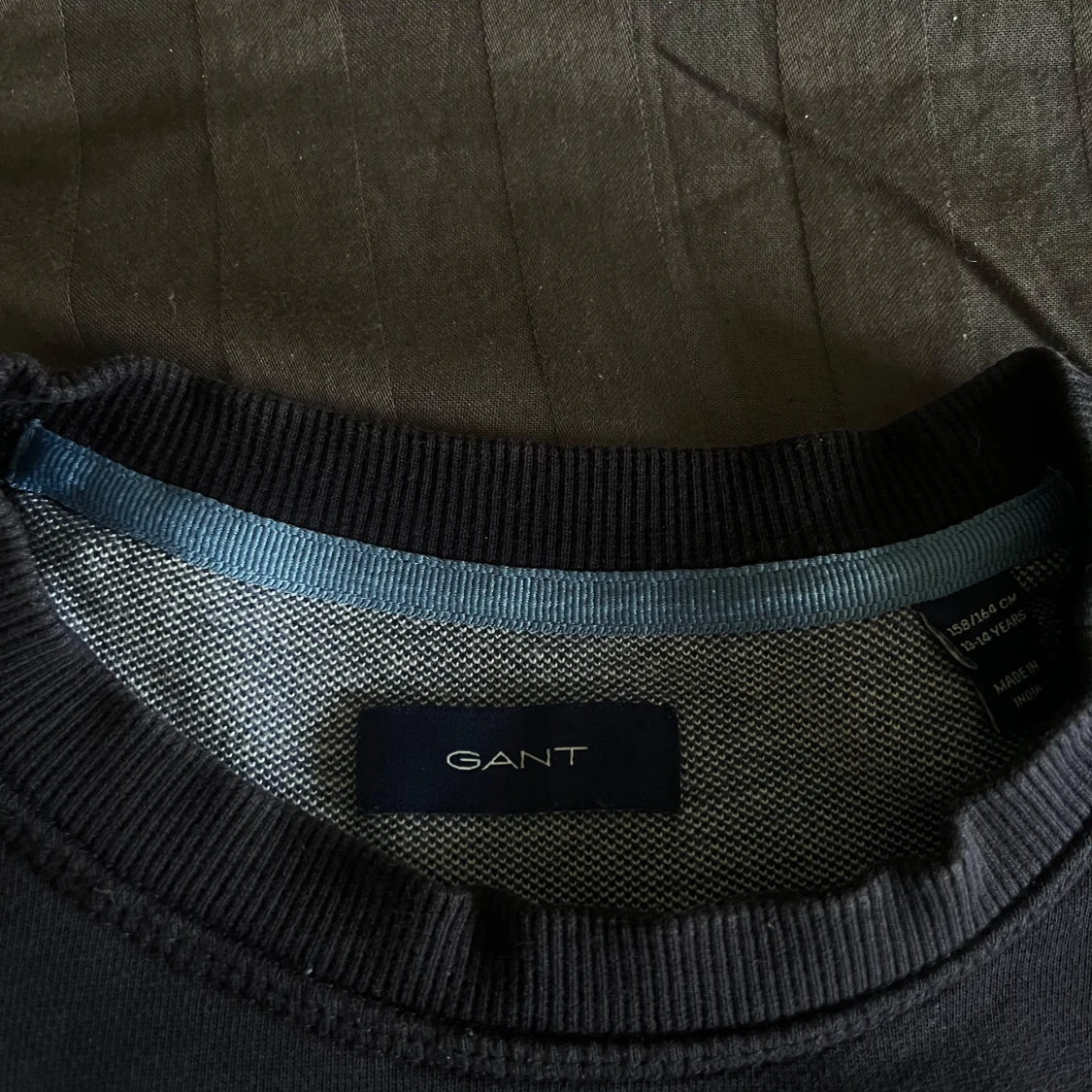 Svart sweatshirt från Gant med tryck - 1