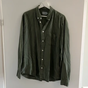 Casual Skjorta - Enkel, fin och casual skjorta - perfekt till sommaren!