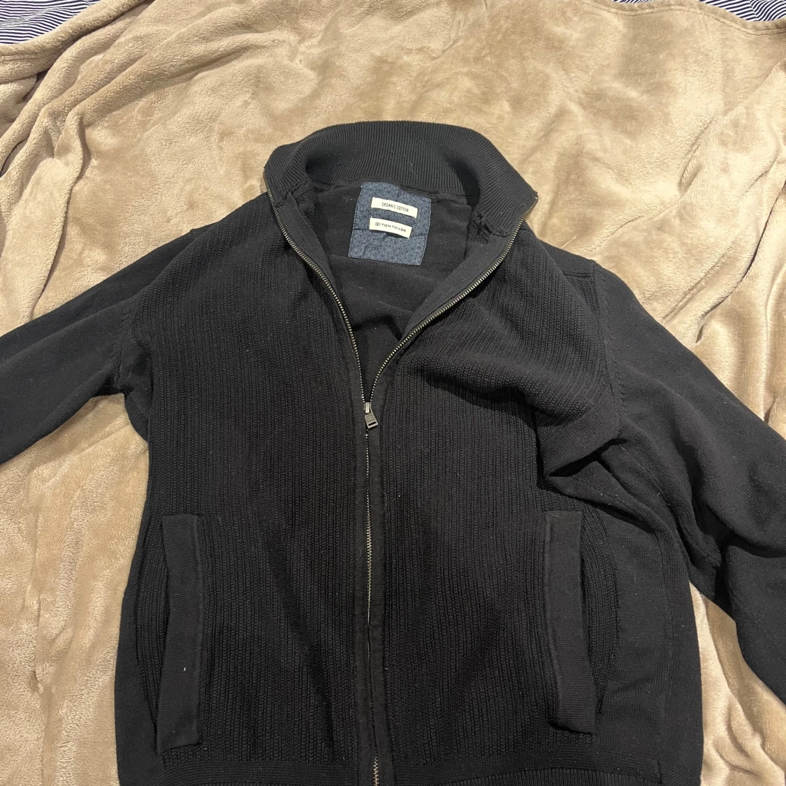 Svart stickad tröja från Tom Tailor