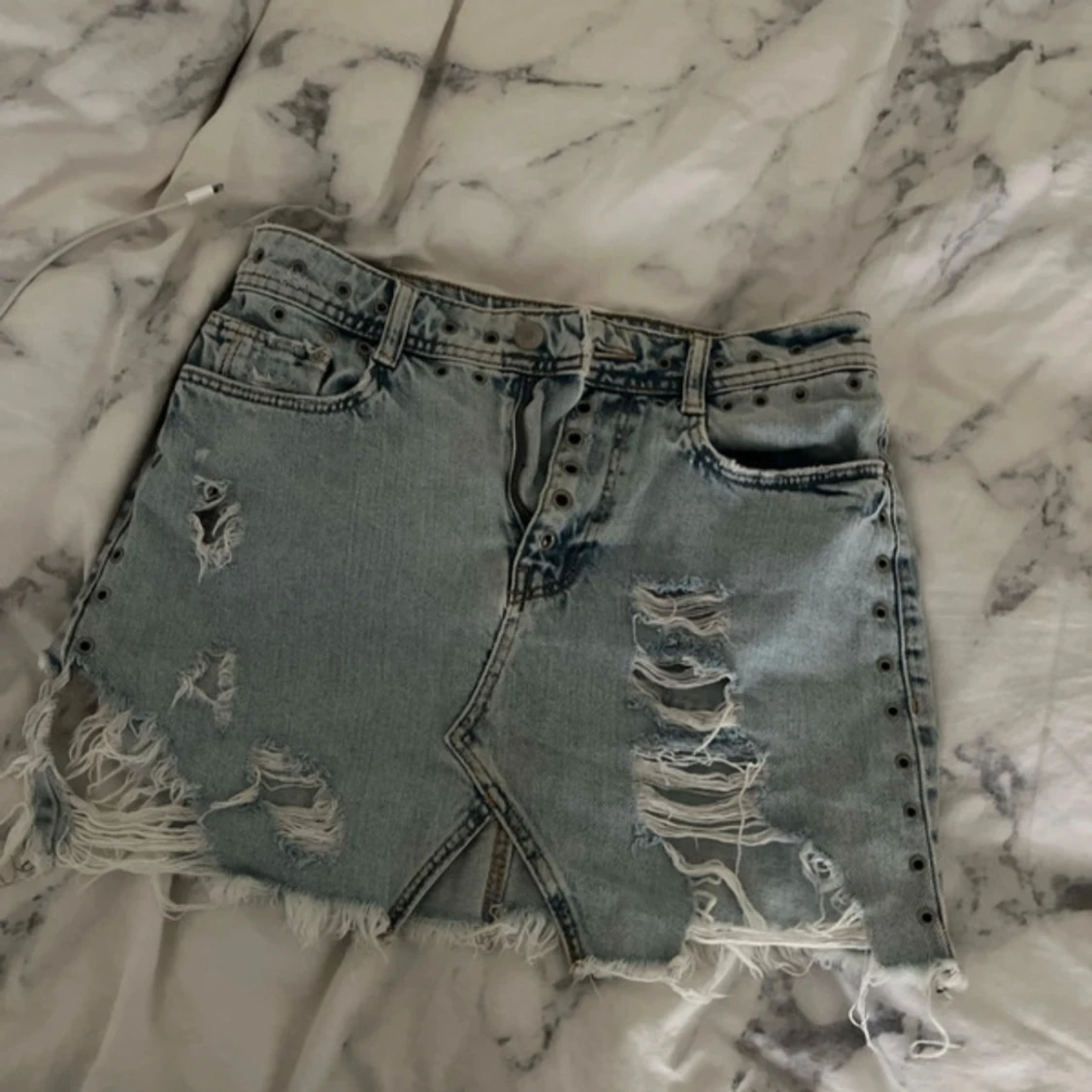 Ljusblå jeanskjol från Stradivarius