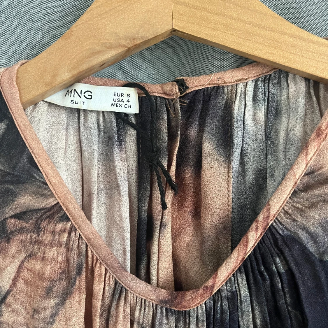 Kendall Jenner for MNG suit  - 3