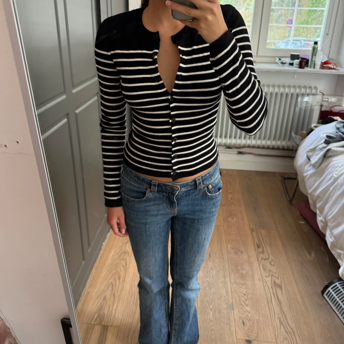 Svartvit randig kofta från H&M