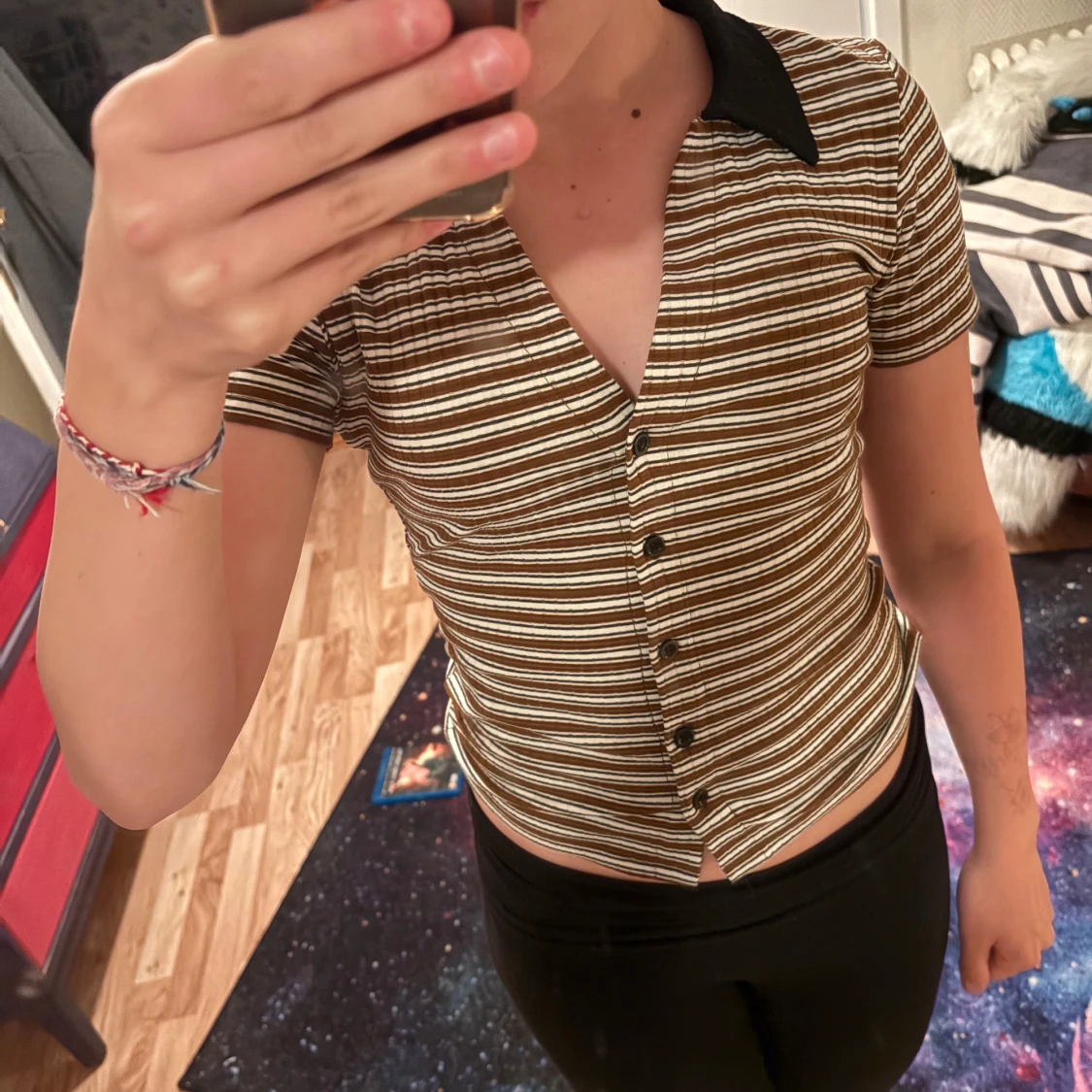 Brun och vit randig skjorta från BikBok - 4