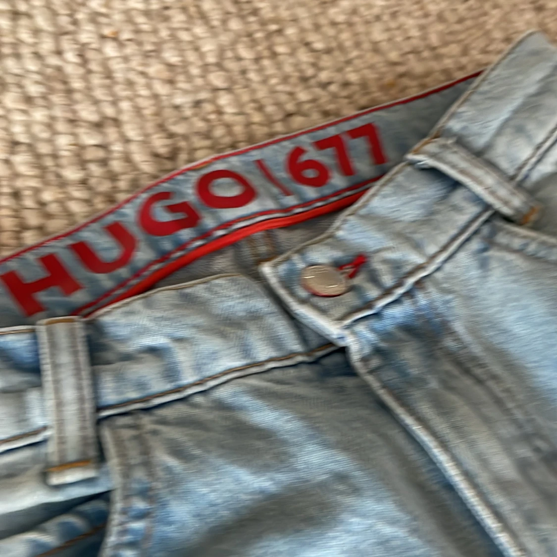 Ljusblå jeansbyxor från Hugo - 2