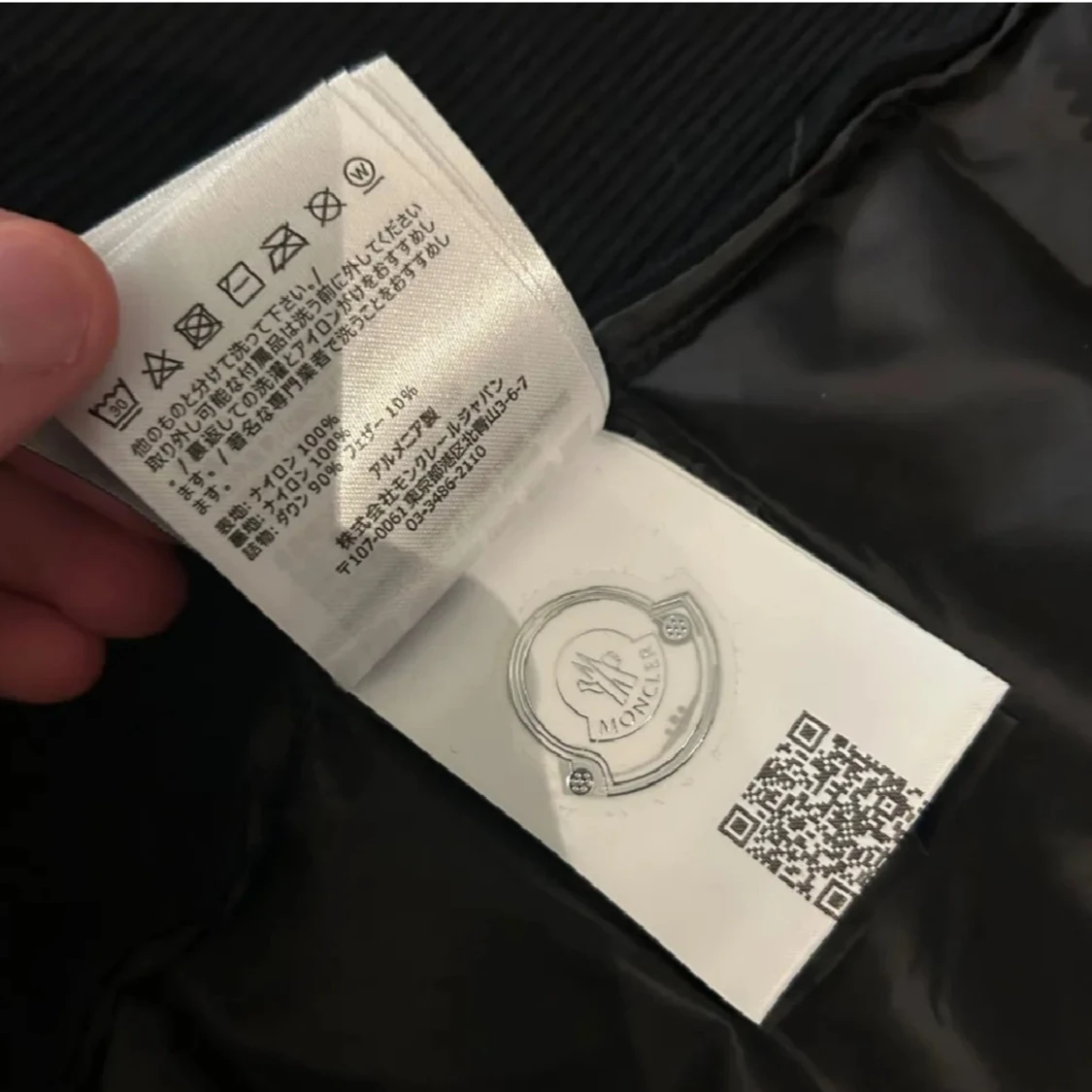 Svart pufferjacka från Moncler - 2