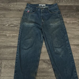 Big boys - Säljer dessa snygga big boys. De är ganska skadade vid benen, därmed priset, men de har fortfarande mycket livslängd kvar. Det är bara att skriva om du har någon fundering :)