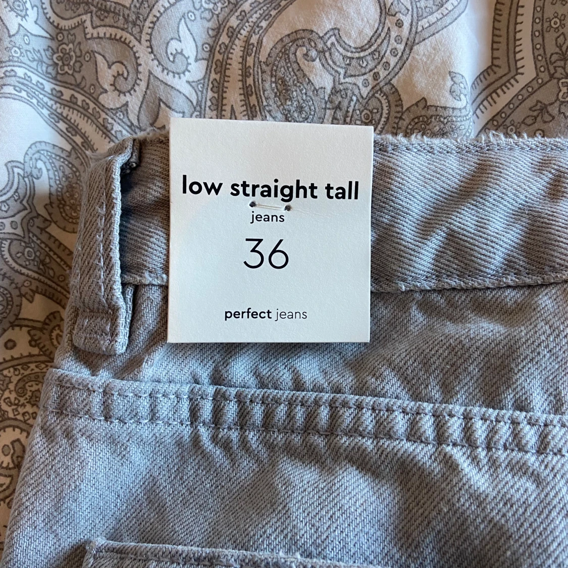Ljusgrå low straight tall jeans - 3