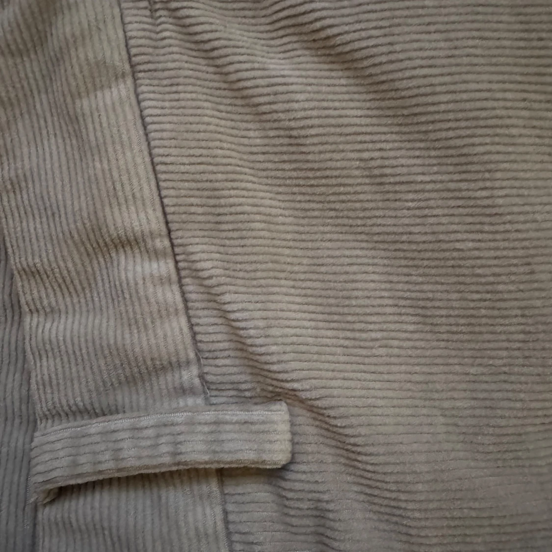 Beige manchesterbyxor från Massimo Dutti - 2
