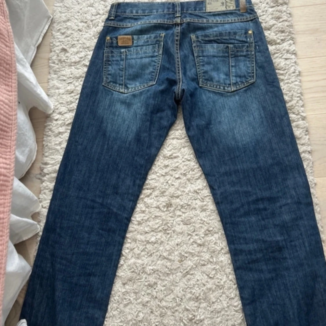 Blå jeansbyxor från NKDS.372 - 2