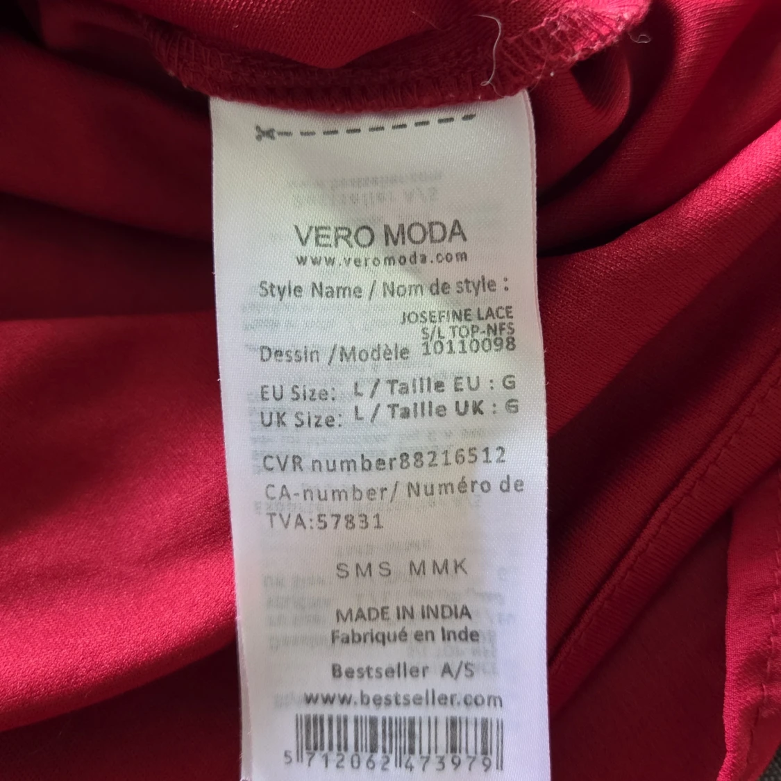 Röd spetsblus från Vero Moda - 2