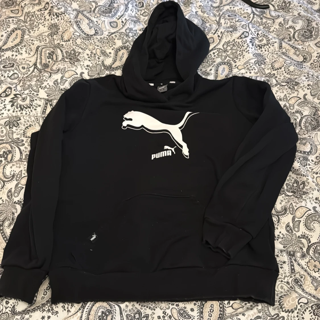Svart hoodie från Puma