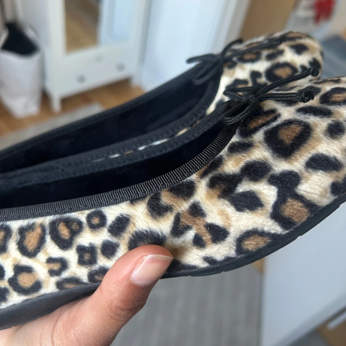 Leopardmönstrade ballerinaskor från Polecat - 4