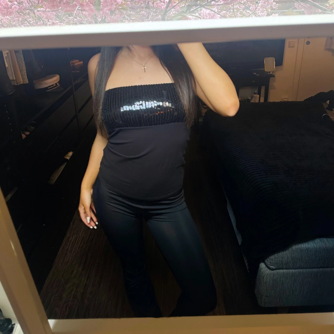 Svart glittrig tubtop - 1