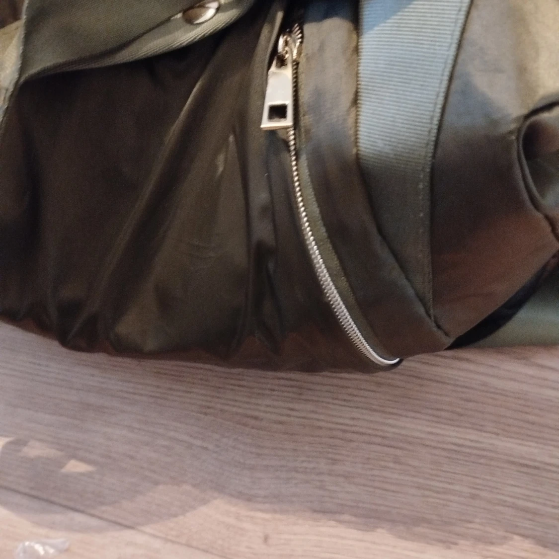 Olivgrön axelväska från Björn Borg - 4