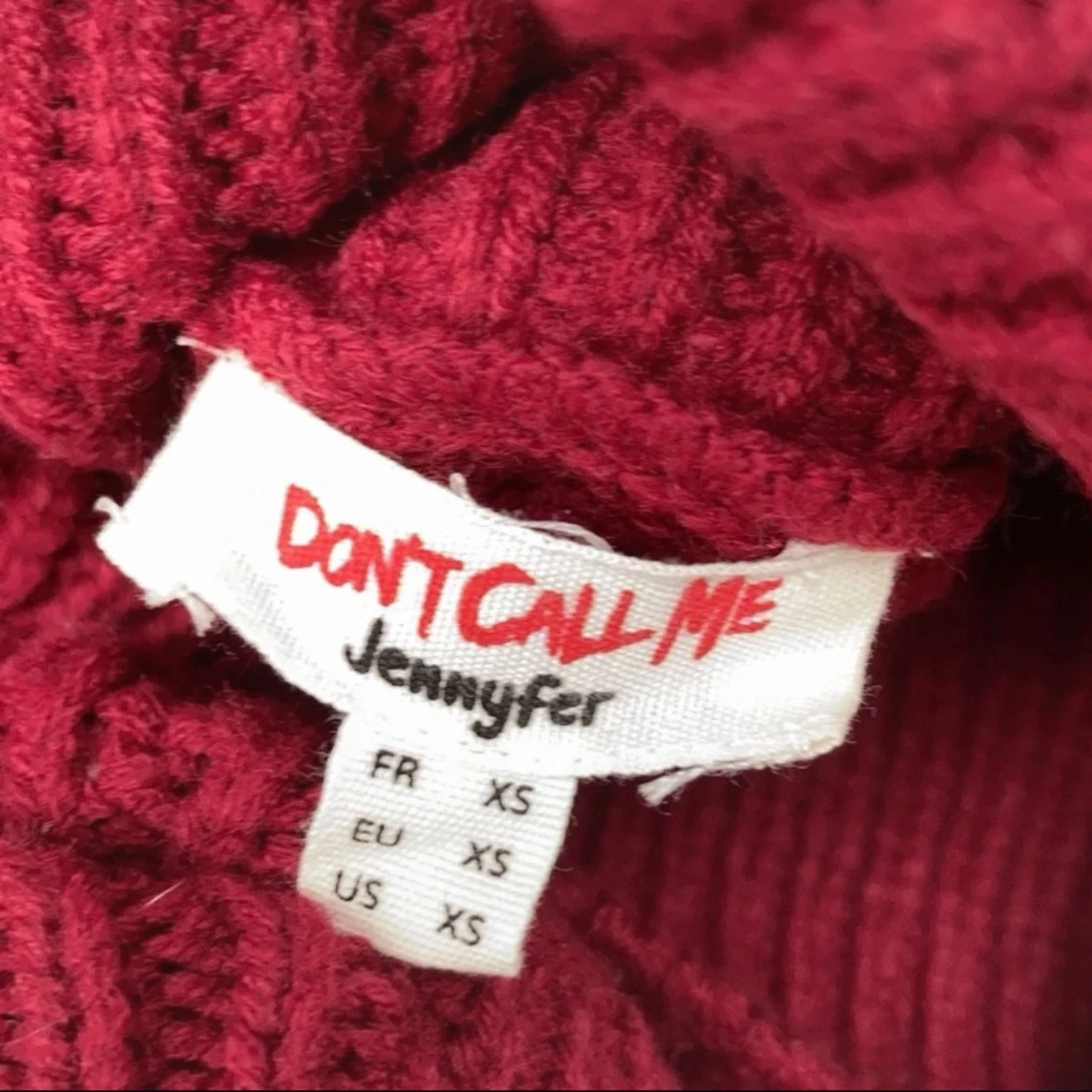 Vinröd stickad polotröja från Don't Call Me Jennyfer - 2