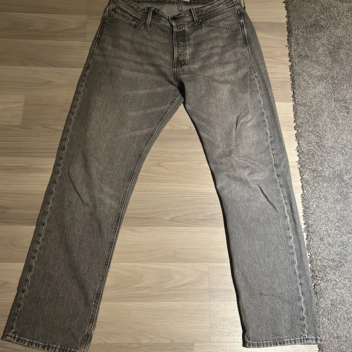 Grå jeans från Jack & Jones