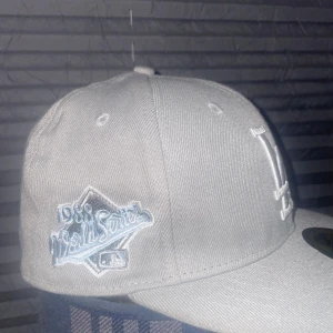 New era keps - Hör av dig vid frågor, svarar gärna 🙌 Priset kan diskuteras 