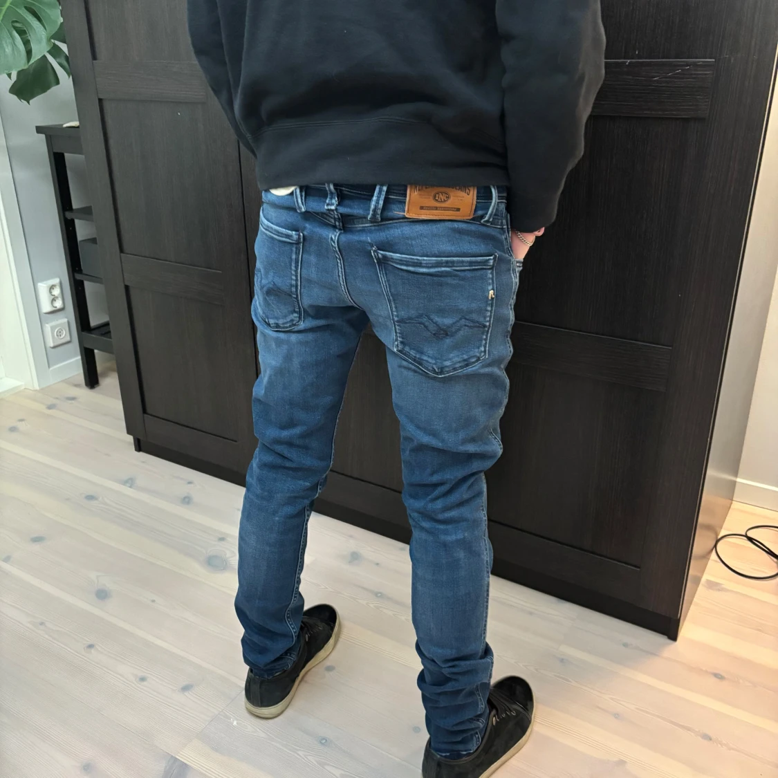 Blåa Replay jeans - 4