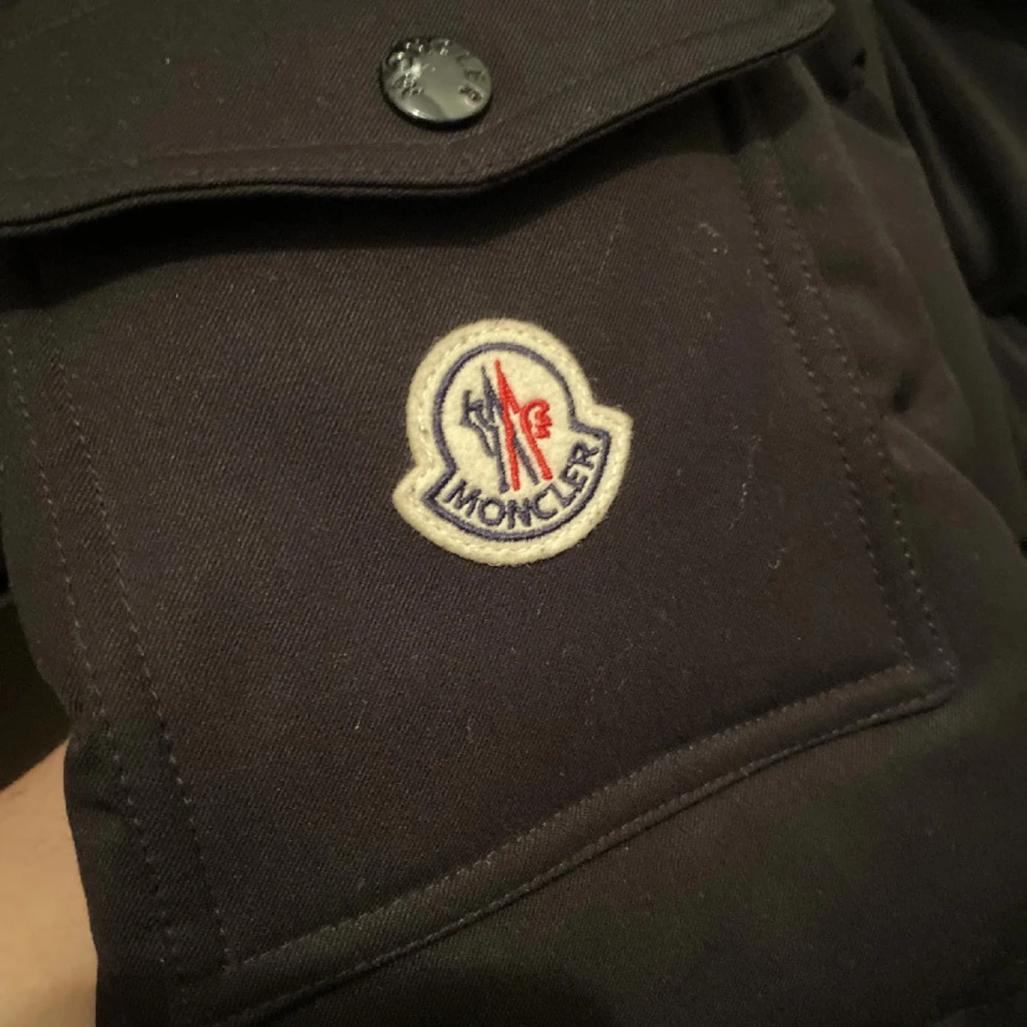 Svart dunjacka från Moncler - 3