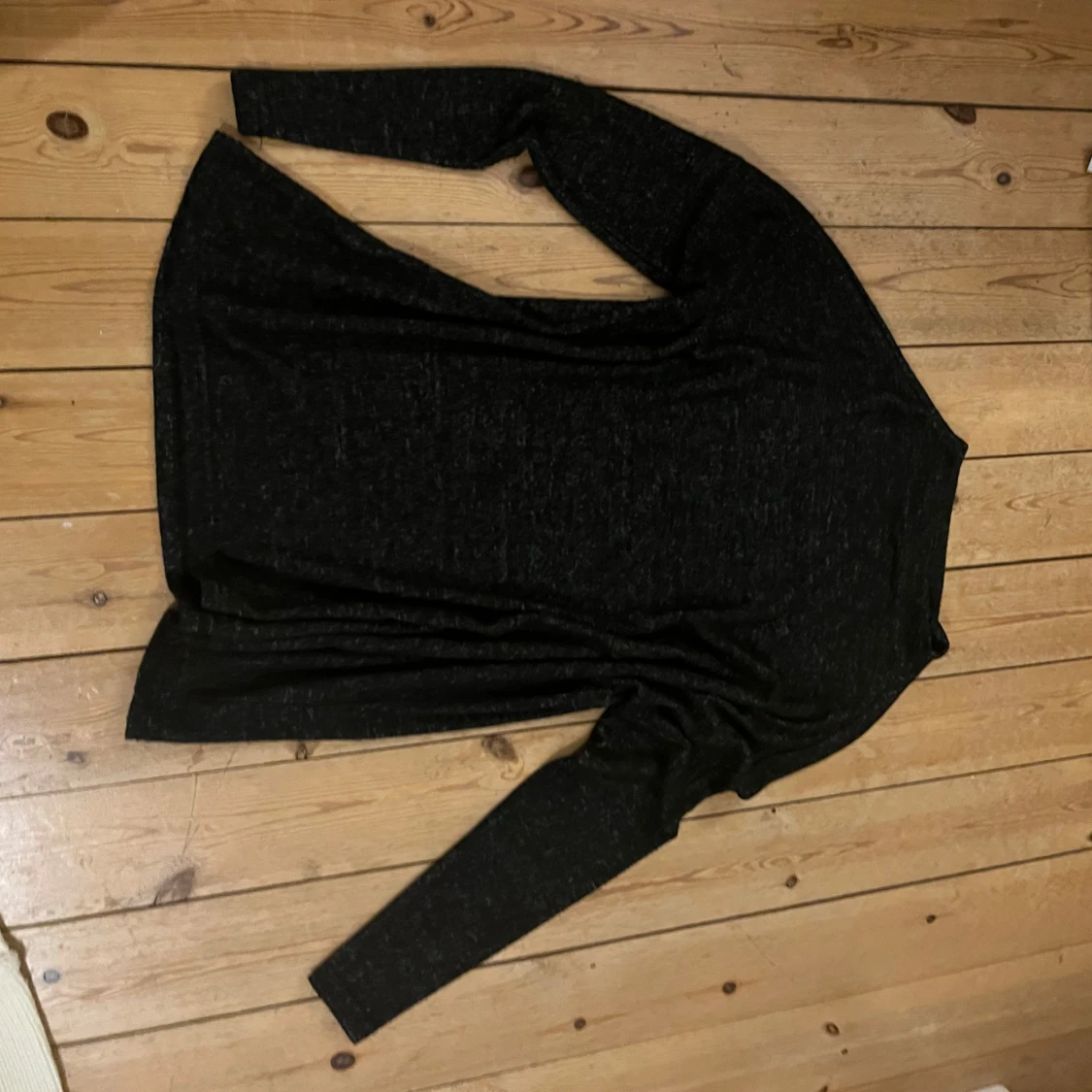 Svart långärmad tröja