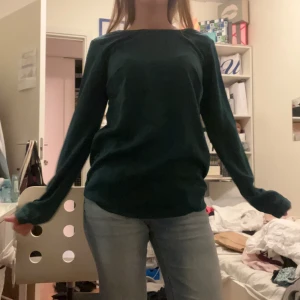 Mörkgrön blus - Superfin blus i strl 34!❤️